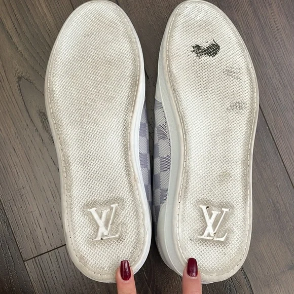 LV sneakers - Picture 3 of 5